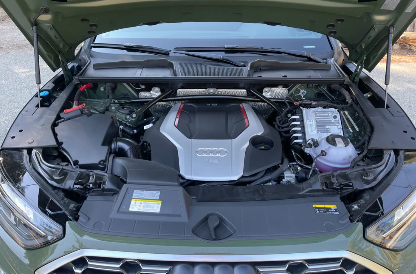 2023 Audi SQ5 Sportback Engine