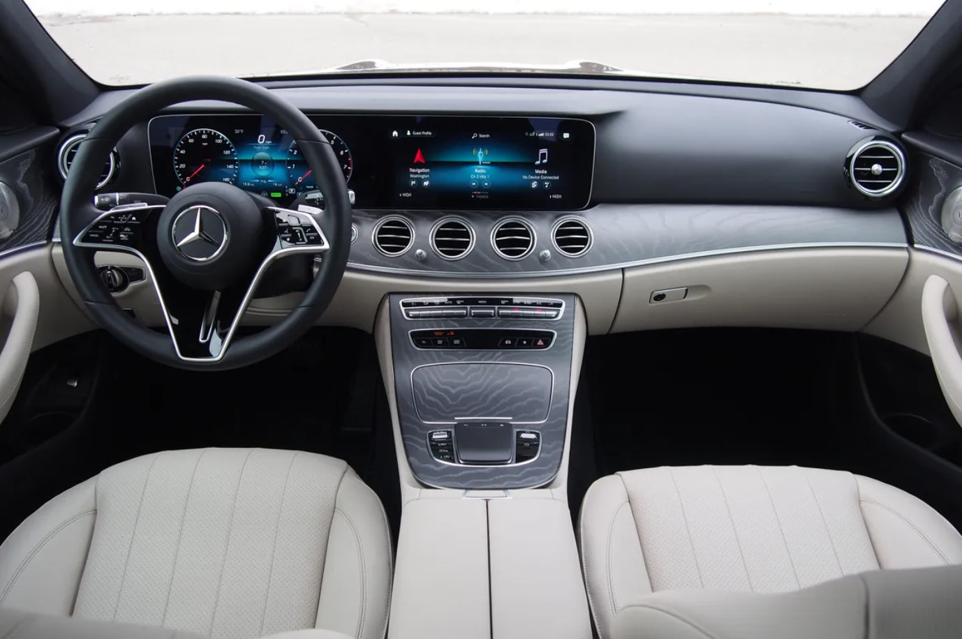 2023 Mercedes-Benz E450 Interior