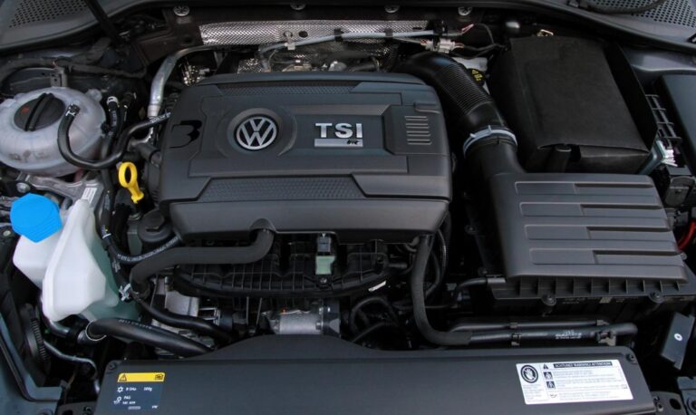 2024 Volkswagen Golf R Specs: Redefined Performance and Style - Inside ...