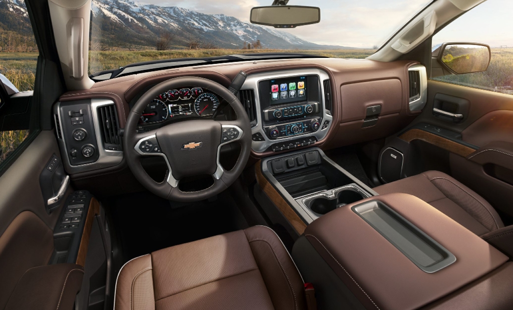 2025 Chevrolet Silverado 3500HD Interior