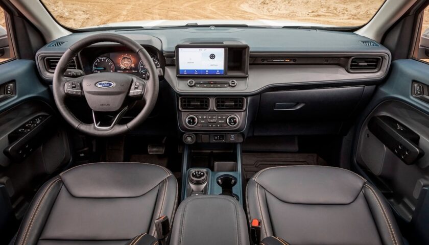 2025 Ford Maverick Hybrid Interior