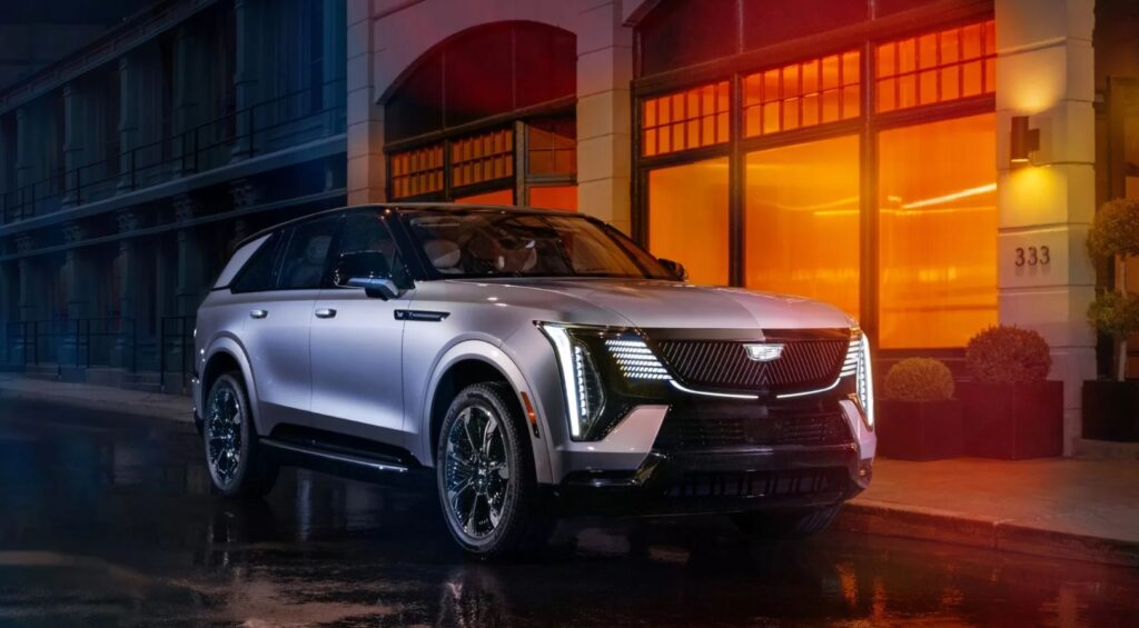 A Sneak Peek into the 2025 Cadillac XT6 Specs Inside The Hood