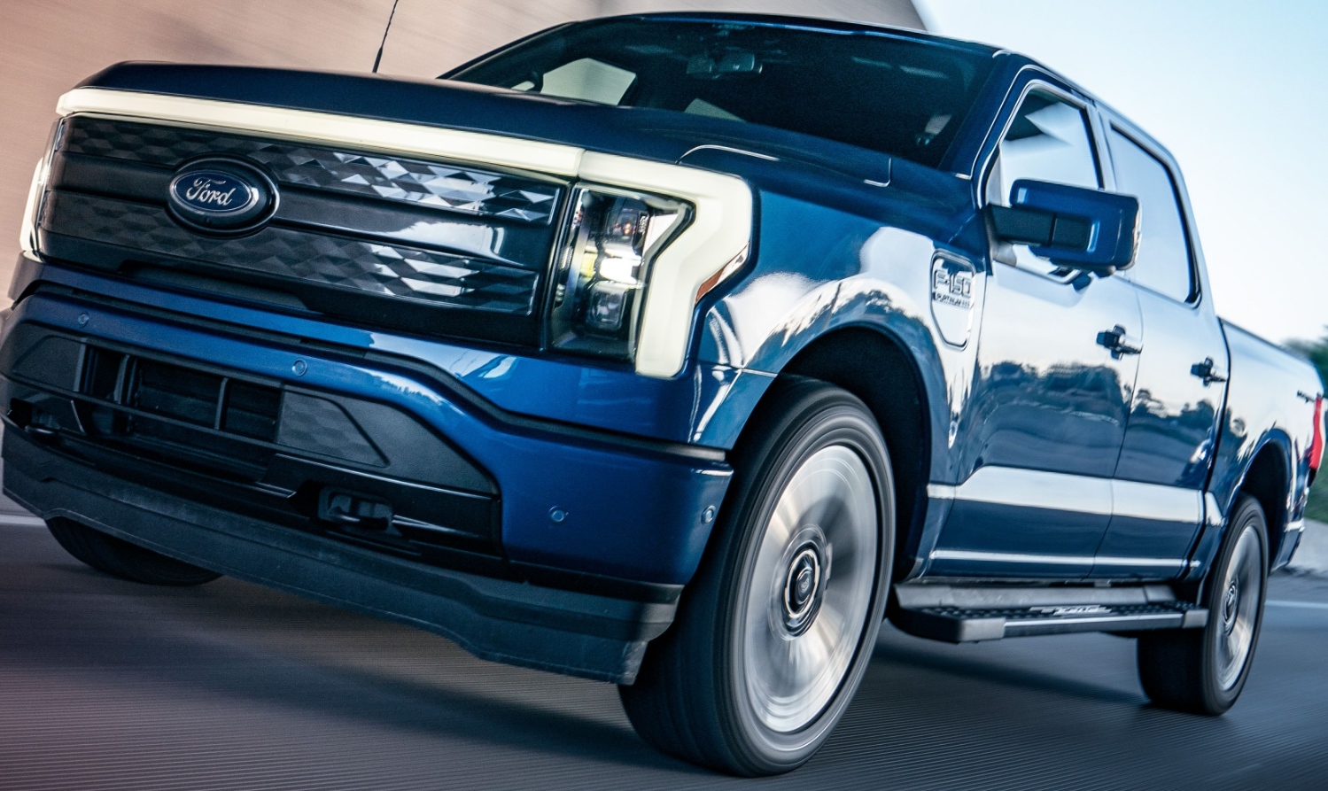 2025 Ford F-150 Lightning Towing Capacity: EV Charges Ahead - Inside