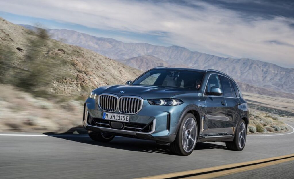  Foto zu 2026 BMW X5 Price, Specs, Release Date - Inside The Hood 