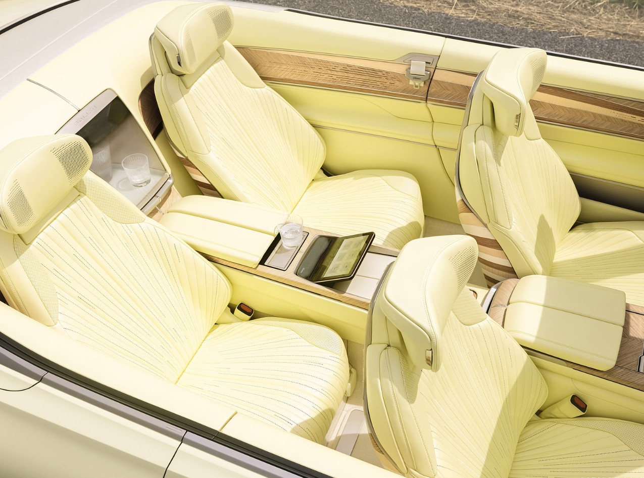 2026 Cadillac Sollei Interior
