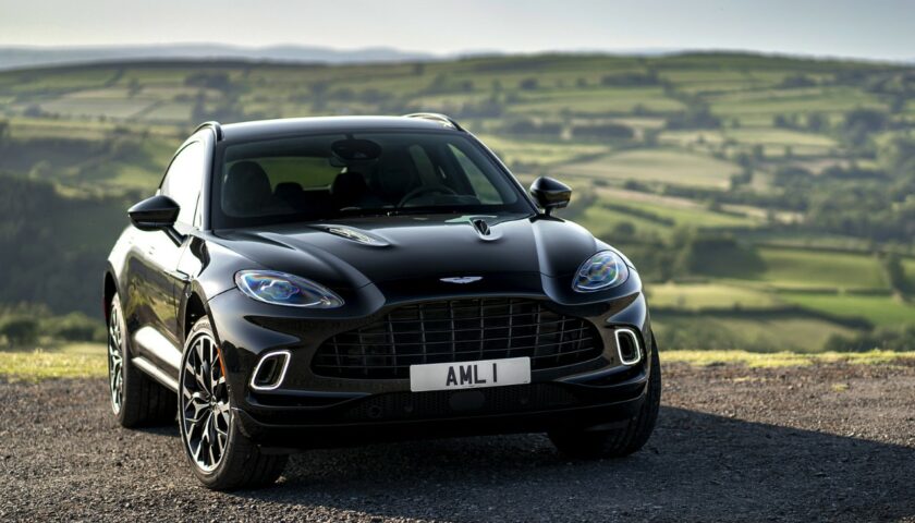 2026 Aston Martin DBX Onyx Black Redesign
