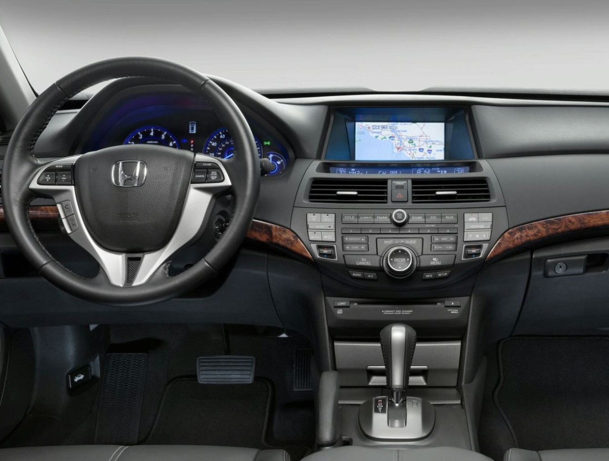 2026 Honda Crosstour Interior