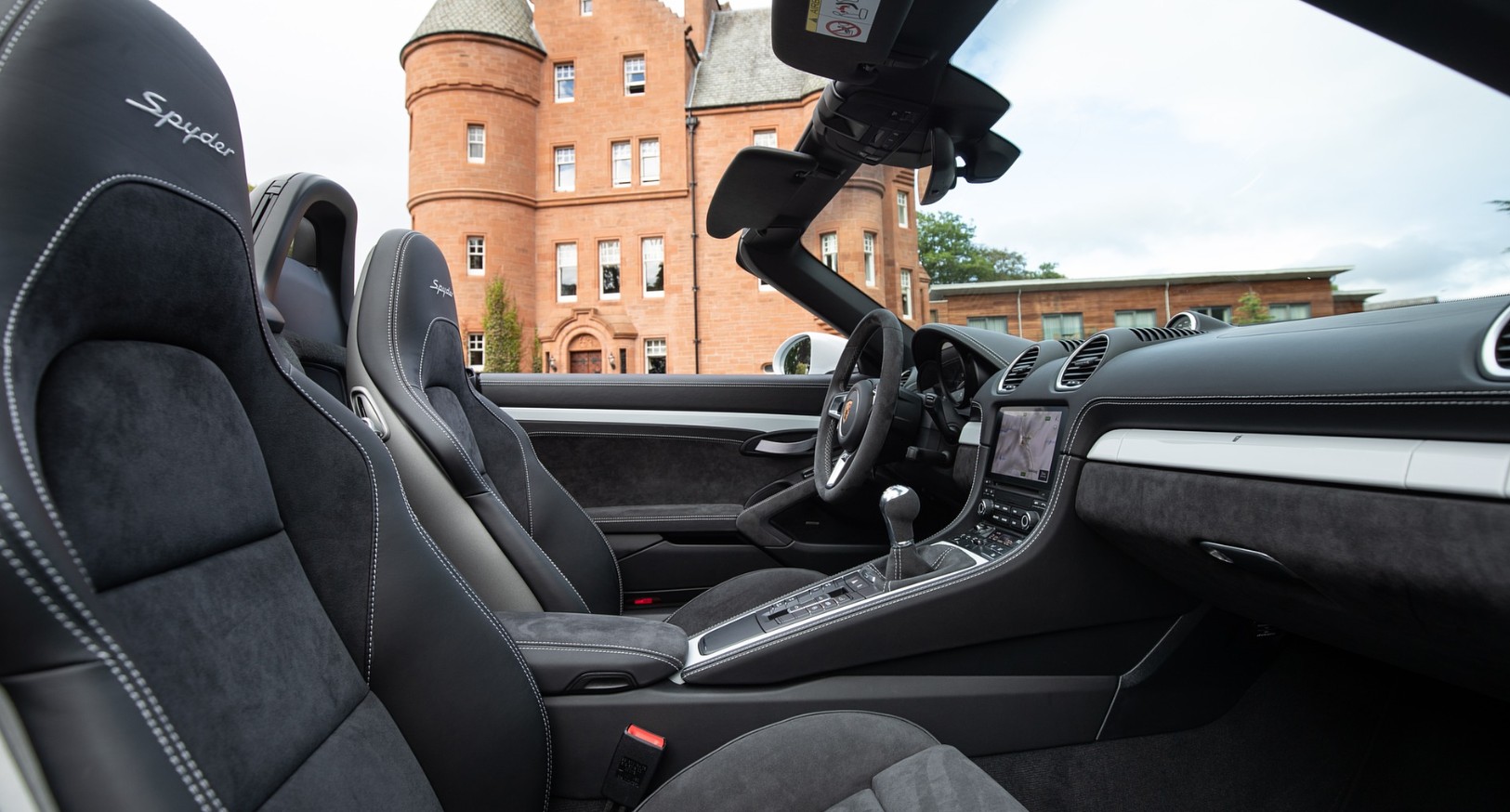 2026 Porsche 718 Spyder Dimensions