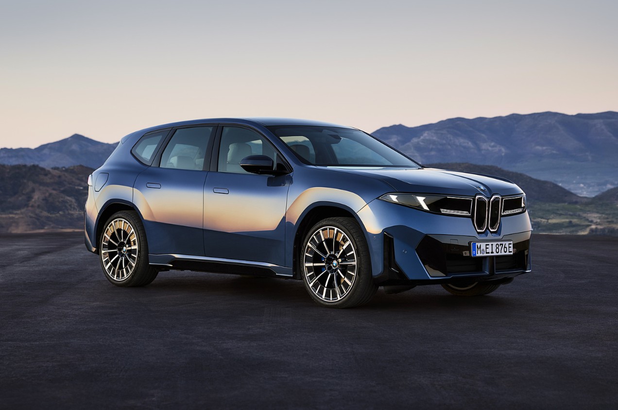 2027 BMW iX3 Features