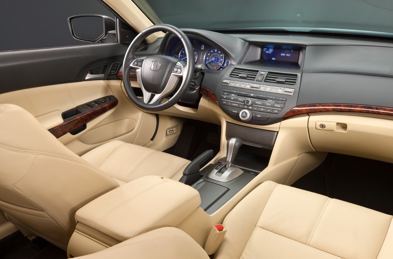 2027 Honda Crosstour Interior
