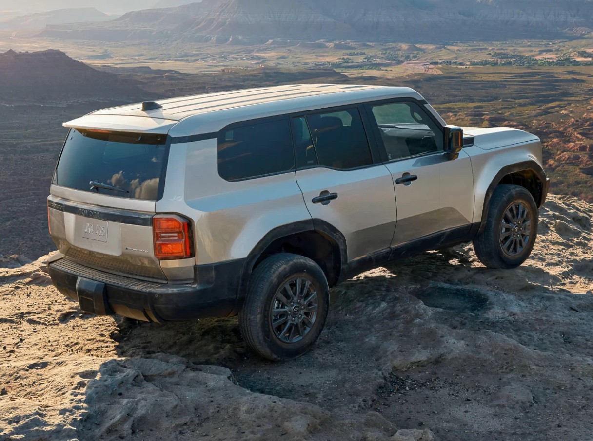2027 Toyota Land Cruiser Redesign