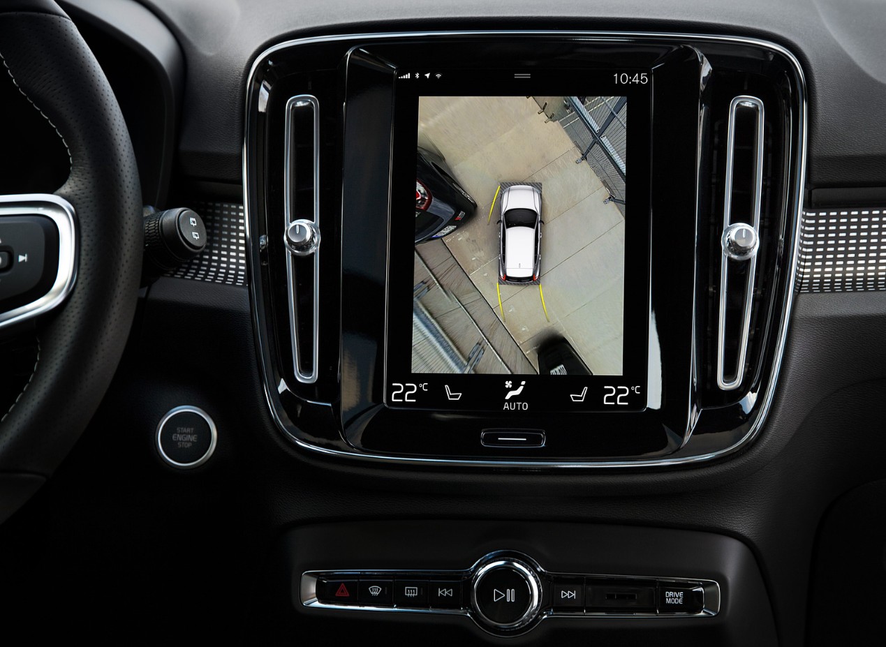 2027 Volvo XC40 Features