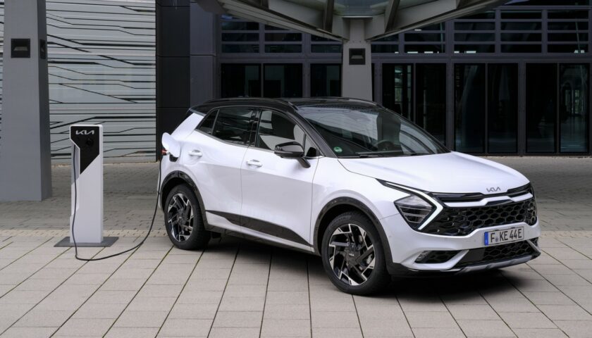 2027 Kia Sportage PHEV Features