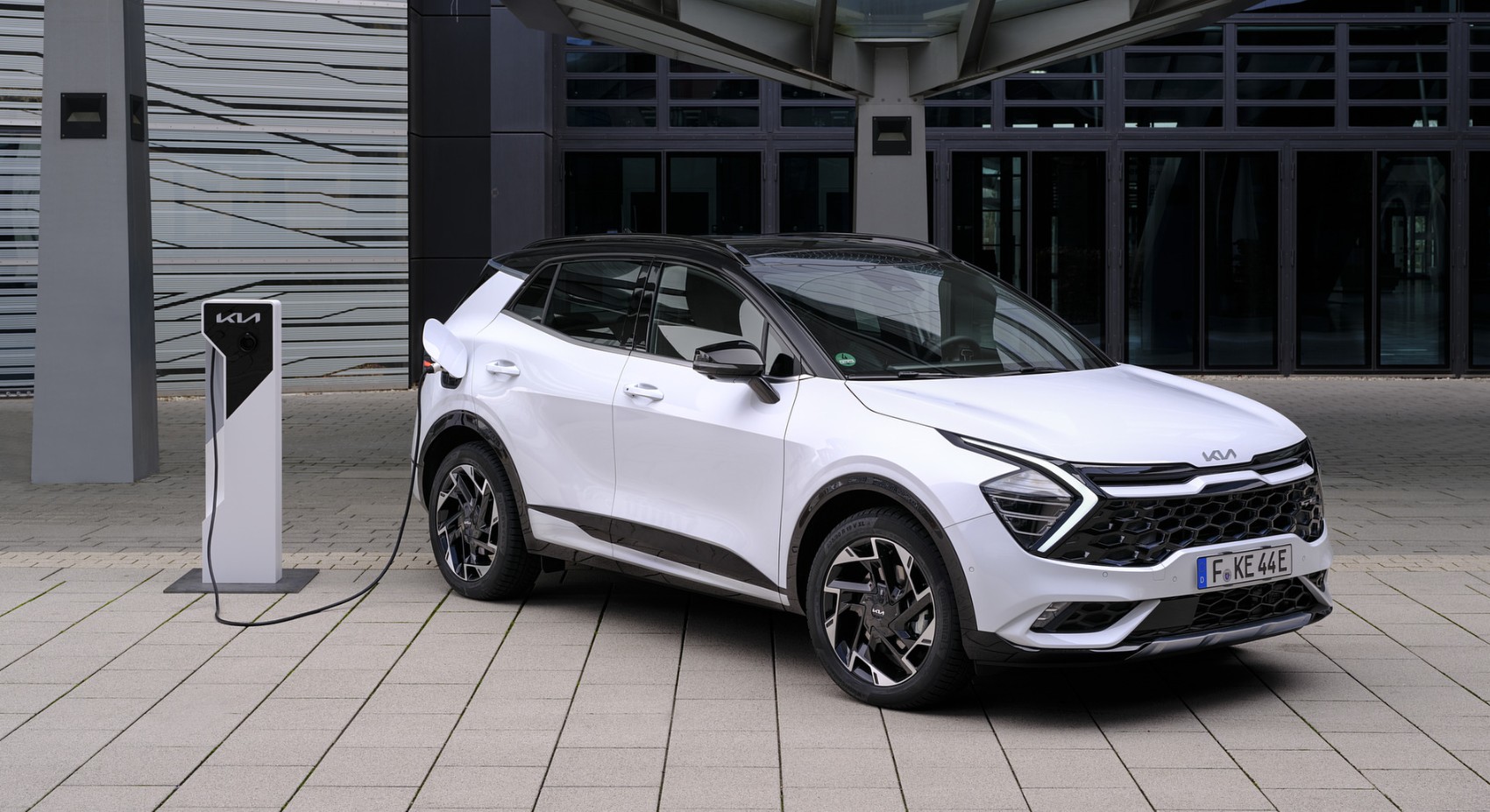 2027 Kia Sportage PHEV Features