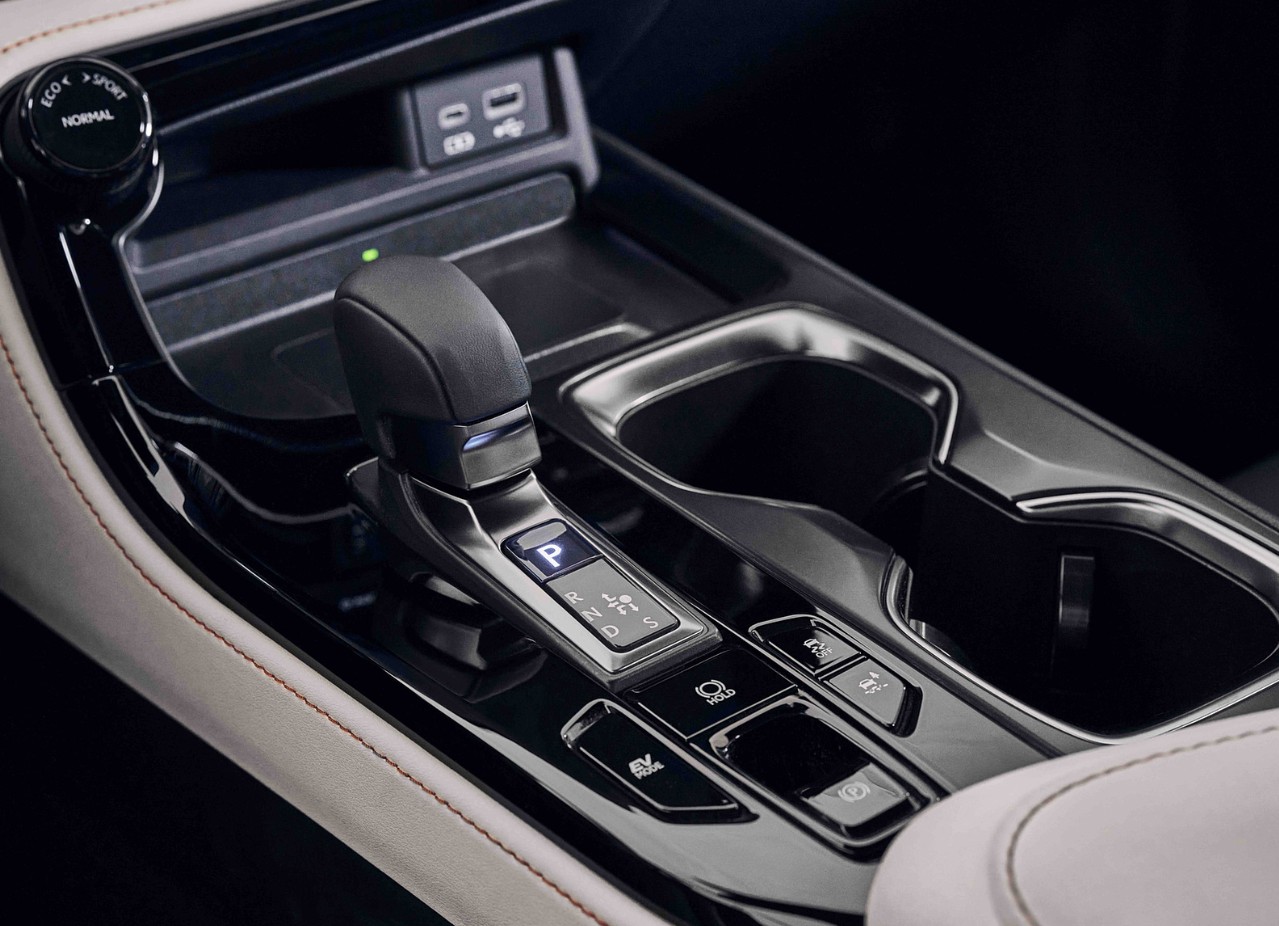 2027 Lexus NX Hybrid Features