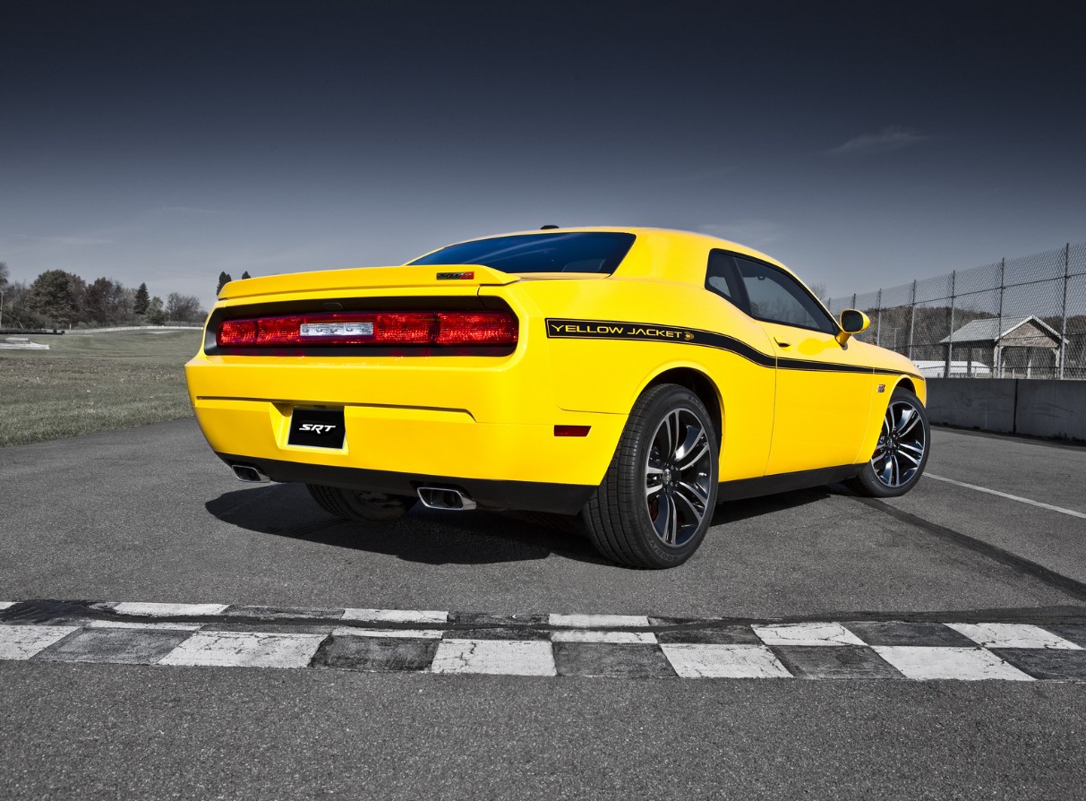 2027 Dodge Challenger SRT8 392 Yellow Jacket Price