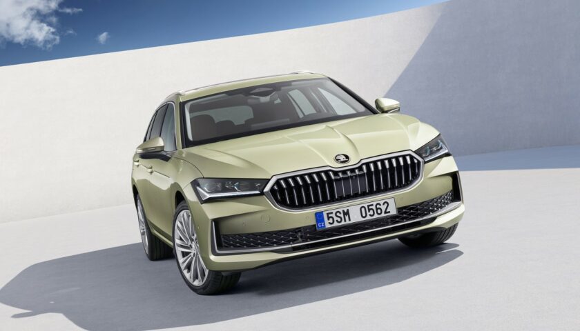 2027 Skoda Superb Combi Price
