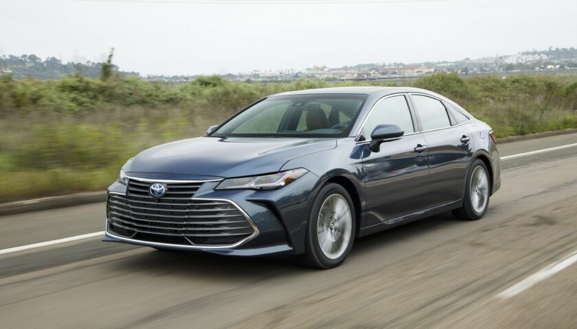 2027 Toyota Avalon Hybrid Redesign