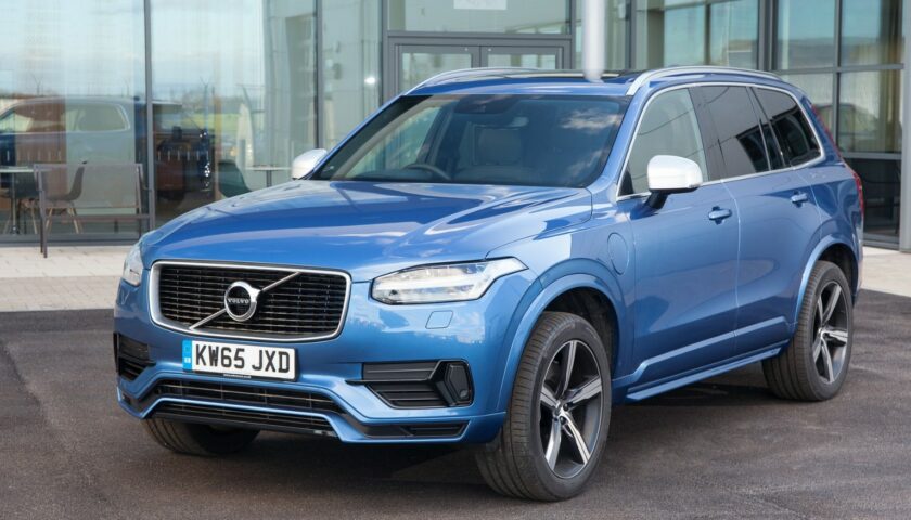 2027 Volvo XC90 T8 Plug-in-Hybrid Review