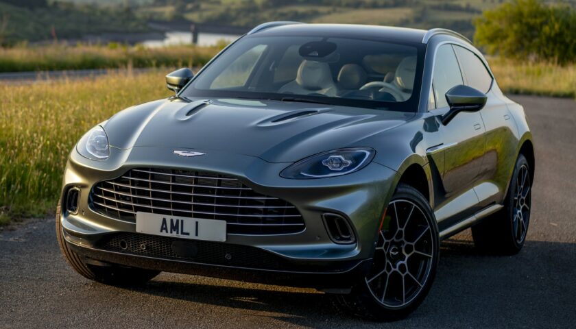2027 Aston Martin DBX Stirling Green Release Date
