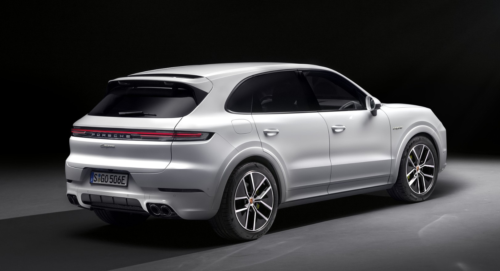 2027 Porsche Cayenne E-Hybrid Dimensions