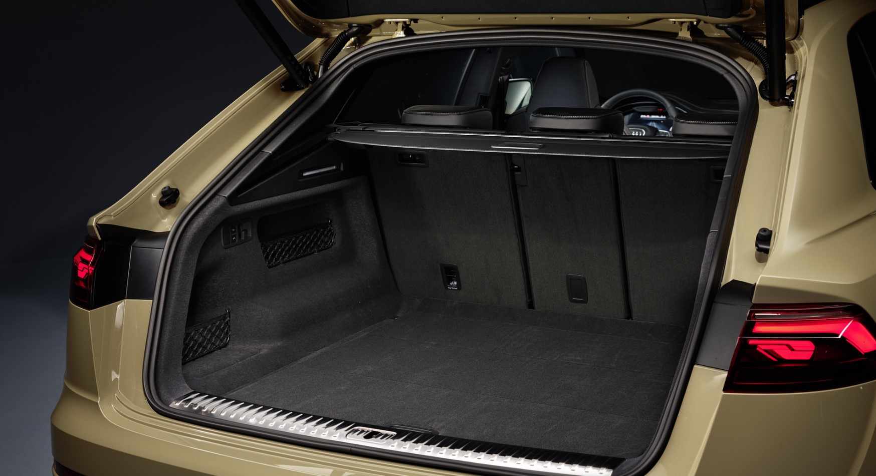 2027 Audi Q8 Features