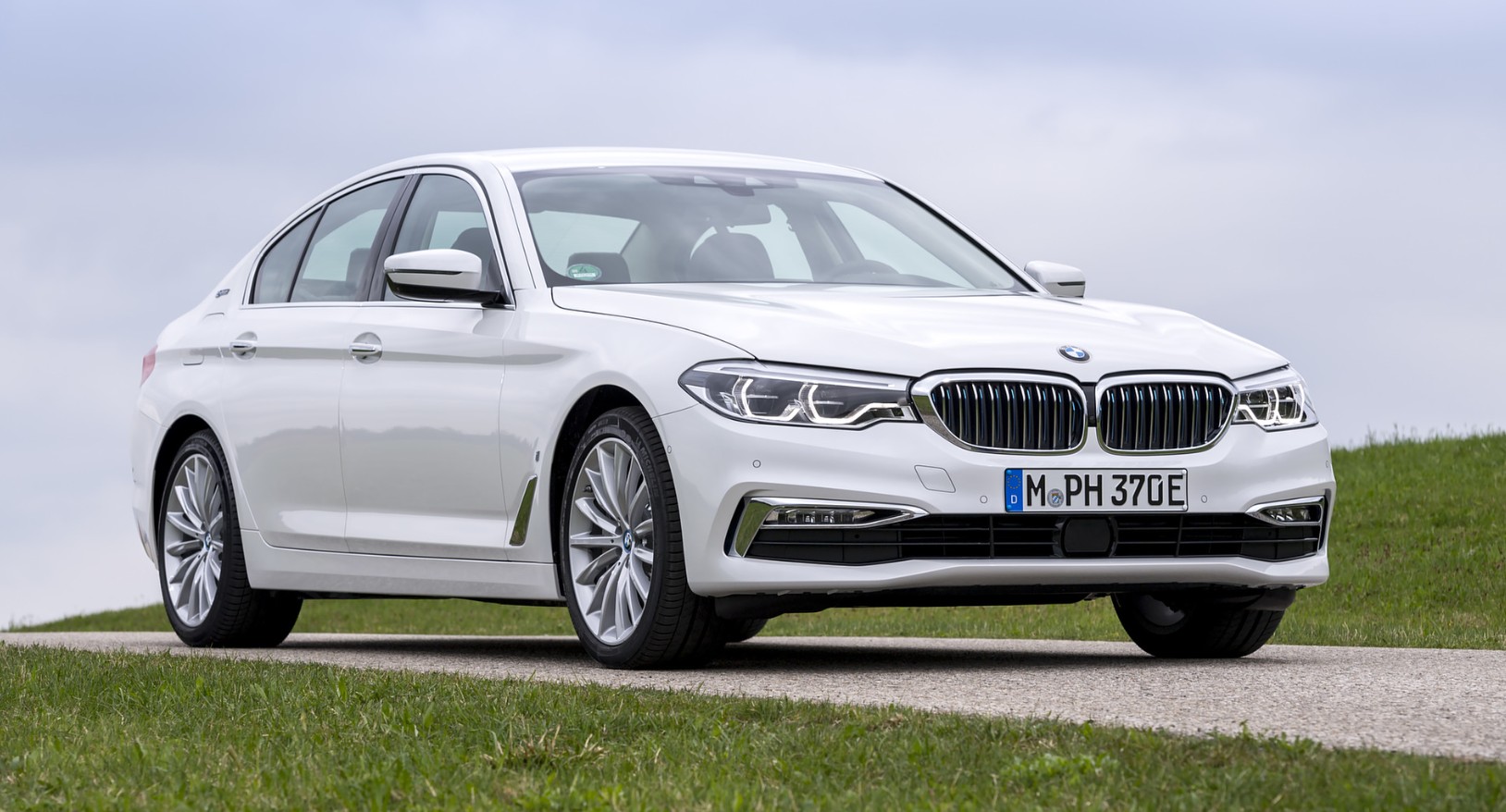 2027 BMW 530e iPerformance Price