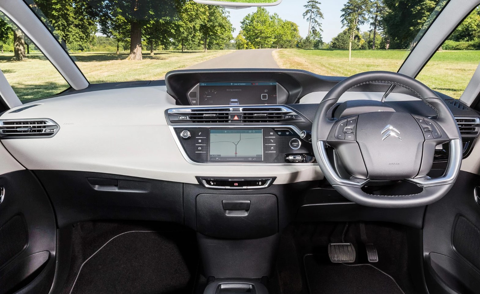 2027 Citroen C4 Picasso Interior