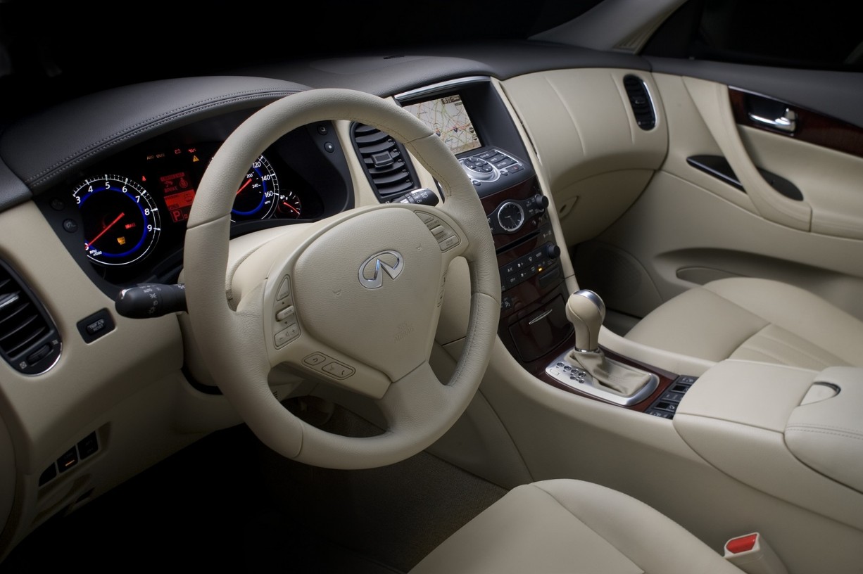 2027 Infiniti EX Interior