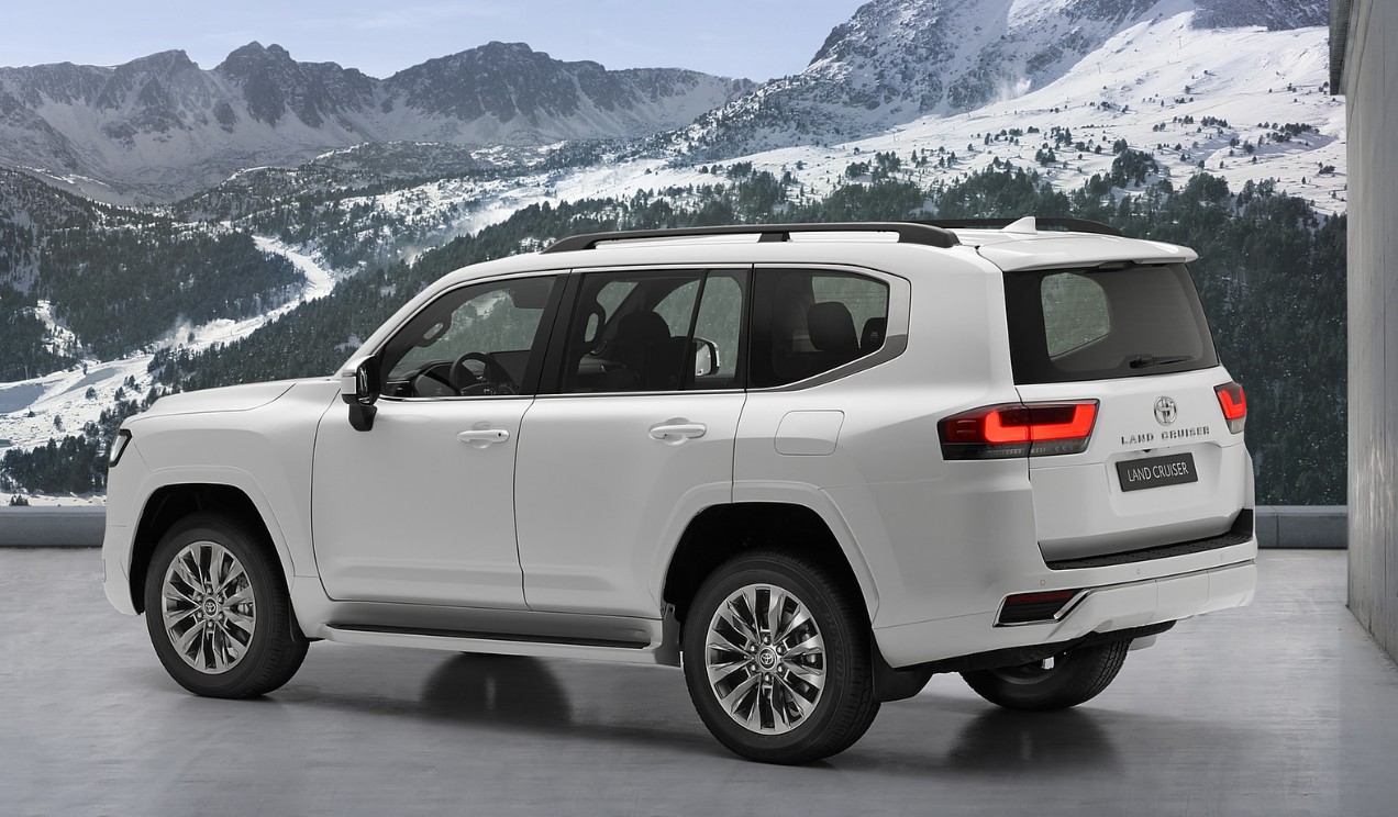 2027 Toyota Land Cruiser 300 Series Specs