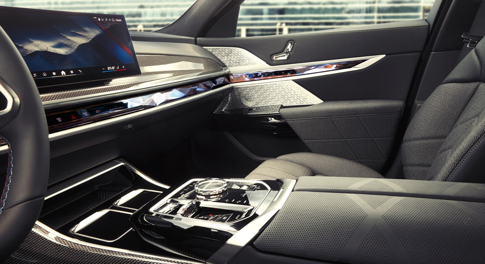 2028 BMW i7 M70 Specs