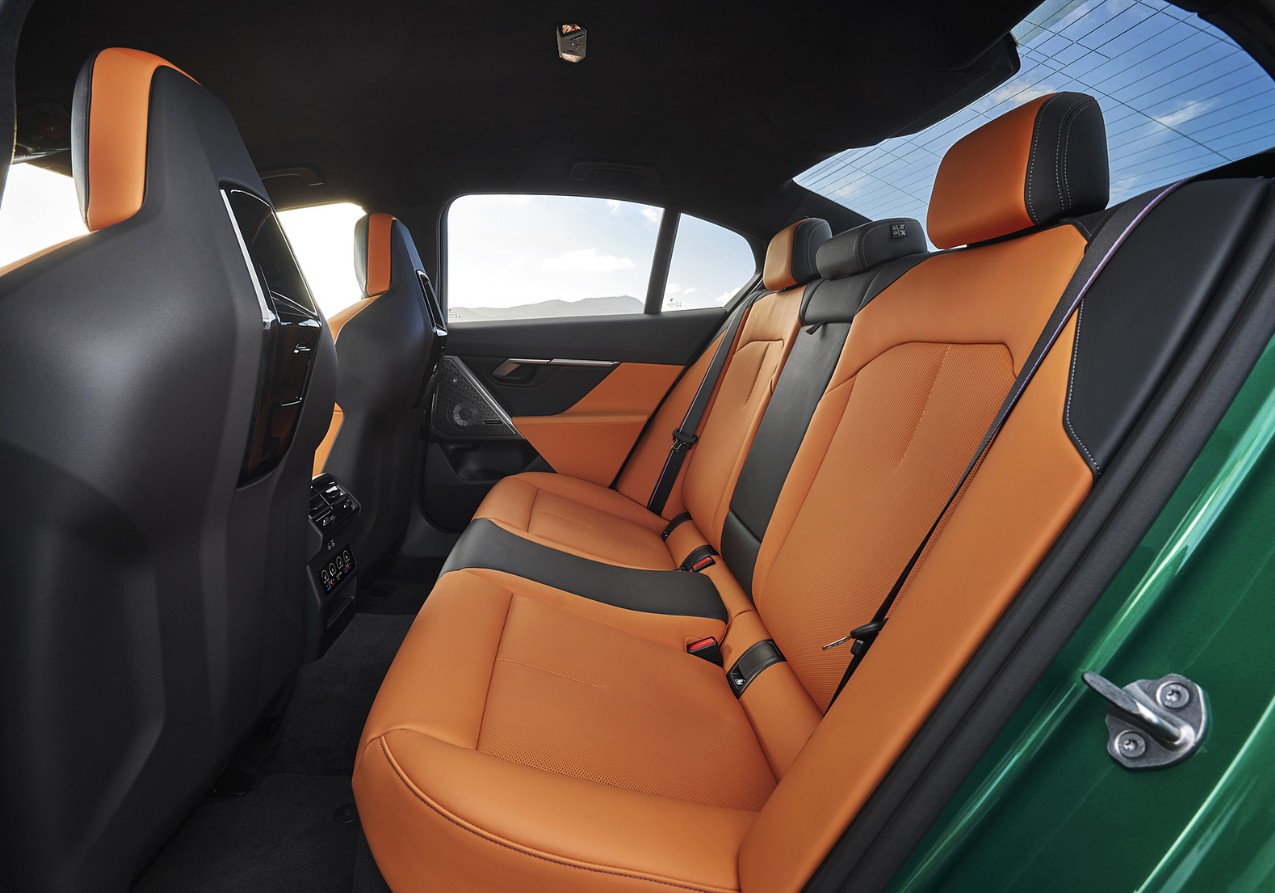 2028 BMW M5 Dimensions