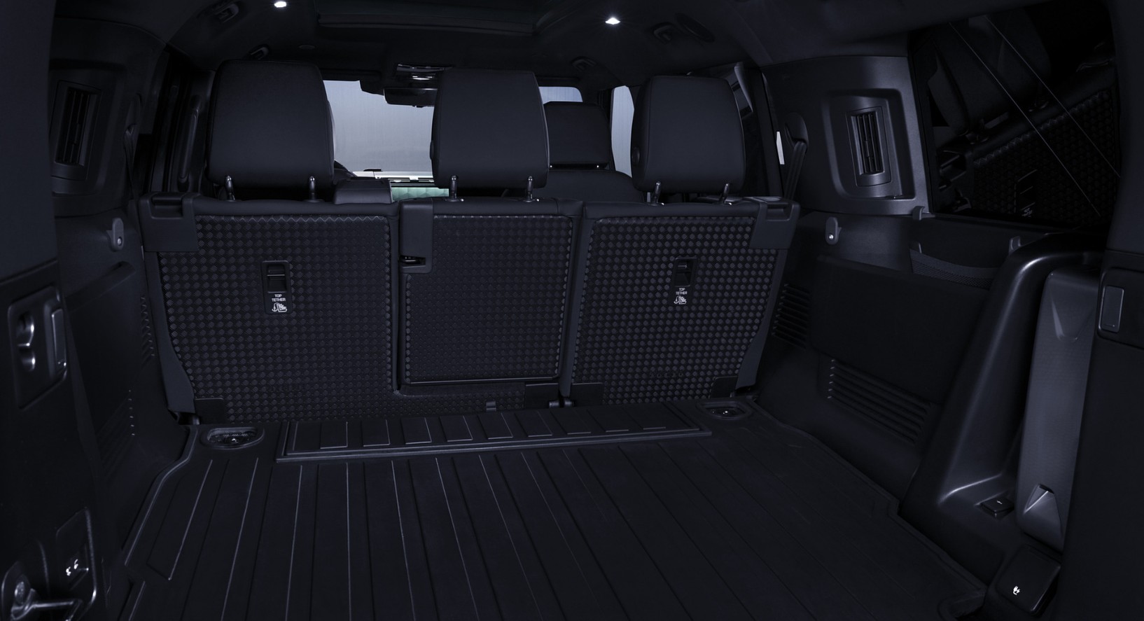 2028 Land Rover Defender 130 Outbound Interior
