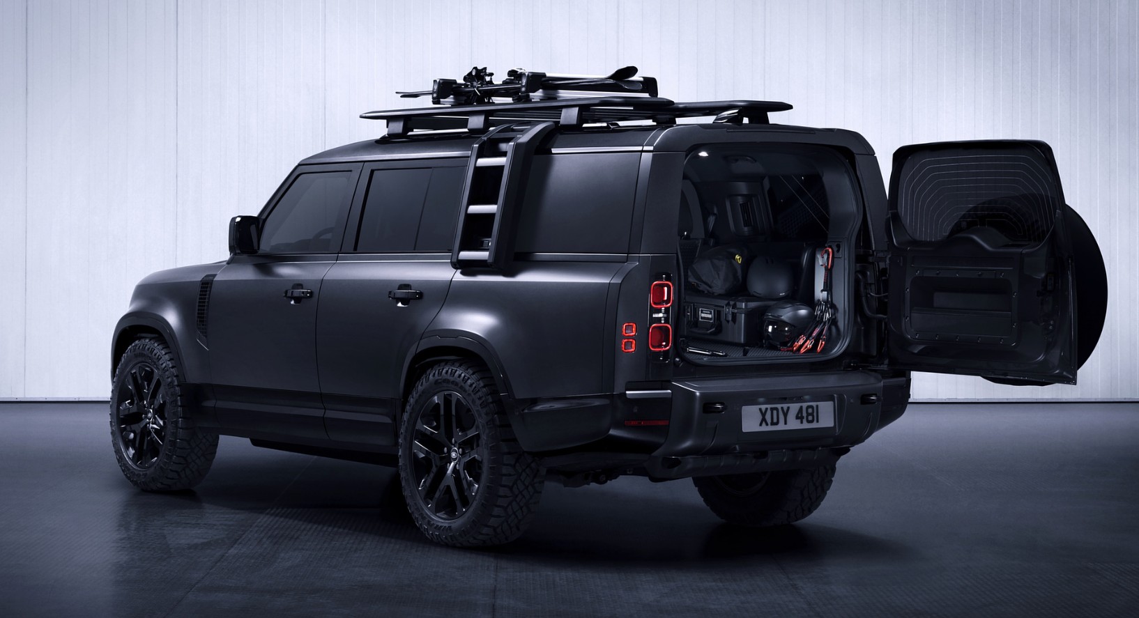 2028 Land Rover Defender 130 Outbound Specs